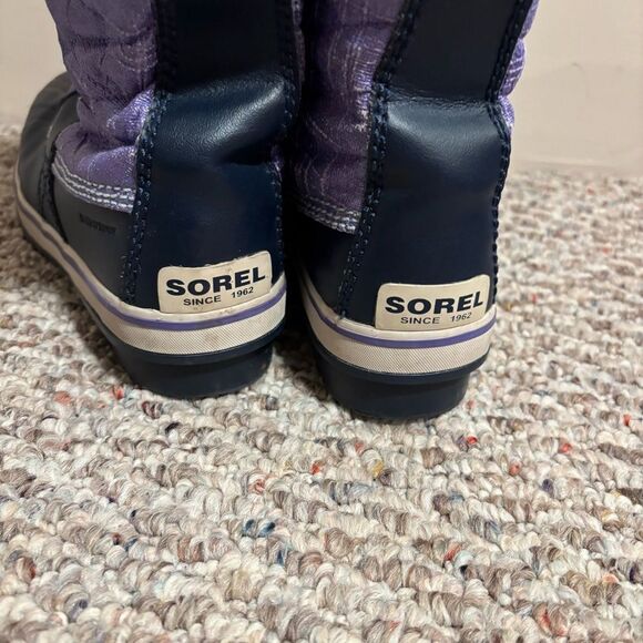 Sorel Tofino II Faux Fur Lined Waterproof Boot Purple- Girl’s/Women’s Size 5 - Picture 5 of 11